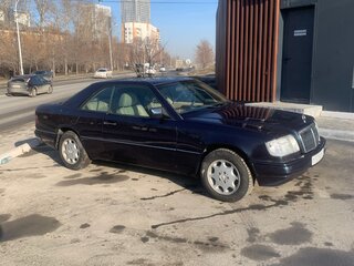 1995 Mercedes-Benz E-Класс 320 I (W124), синий, 1500000 рублей, вид 5