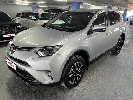 2018 Toyota RAV4 IV (XA40) Рестайлинг, серебристый, 2099000 рублей, вид 1