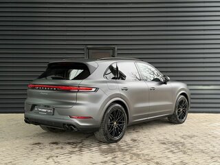 2024 Porsche Cayenne III Рестайлинг, серый, 14950000 рублей, вид 5