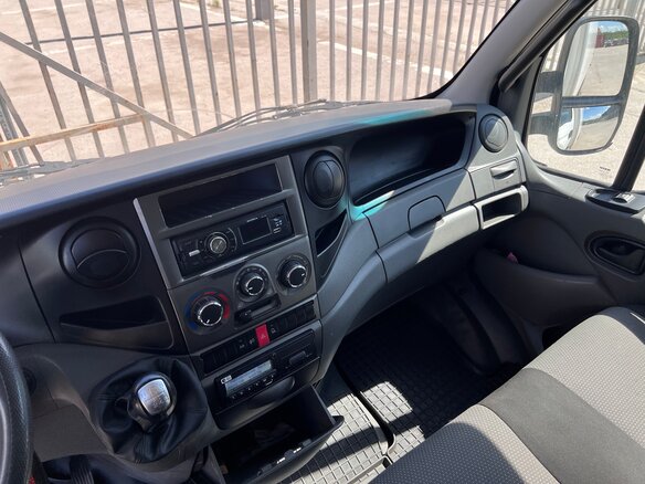 2013 Iveco Daily, белый, 2100000 рублей - вид 30