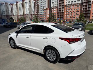 2022 Hyundai Solaris II Рестайлинг, белый, 1590000 рублей, вид 5