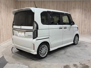 2022 Honda N-BOX II Рестайлинг, белый, 890000 рублей, вид 4