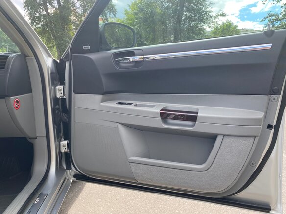 2006 Chrysler 300C I, серый - вид 7