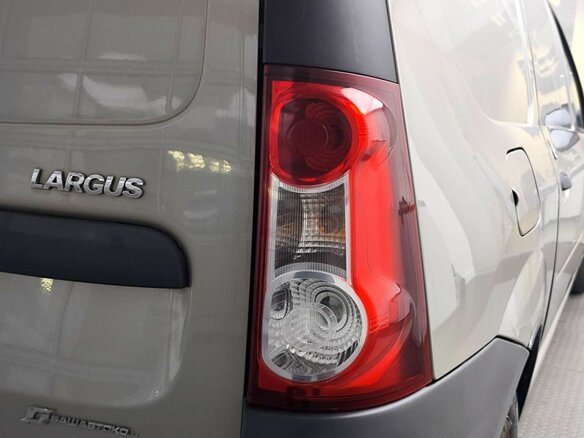 2013 Lada (ВАЗ) Largus I, серебристый, 375000 рублей - вид 9