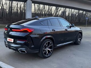 2021 BMW X6 30d III (G06), чёрный, 8180000 рублей, вид 5