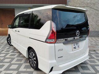 2018 Nissan Serena S-Hybrid V (C27), белый, 1780000 рублей, вид 3