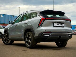 2026 Geely Atlas II, серебристый, 3416490 рублей, вид 4