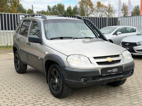 2017 Chevrolet Niva I Рестайлинг, серый, 571100 рублей, вид 1