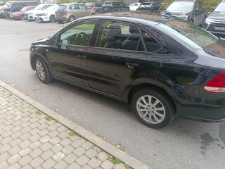 2014 Volkswagen Polo V, чёрный, 650000 рублей, вид 5