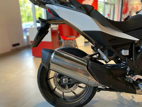 2022 Honda NT1100, белый, 1920000 рублей, вид 3