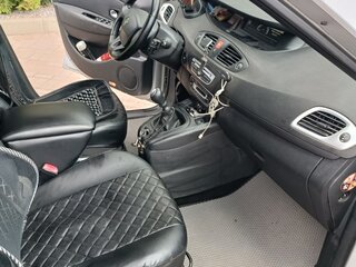 2010 Renault Scenic Grand III, серебристый, 750000 рублей, вид 4
