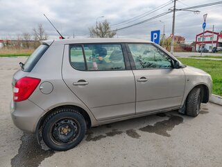 2008 Skoda Fabia II, серый, 330000 рублей, вид 5