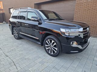 2019 Toyota Land Cruiser 200 Series Рестайлинг 2, чёрный, 11000000 рублей, вид 4