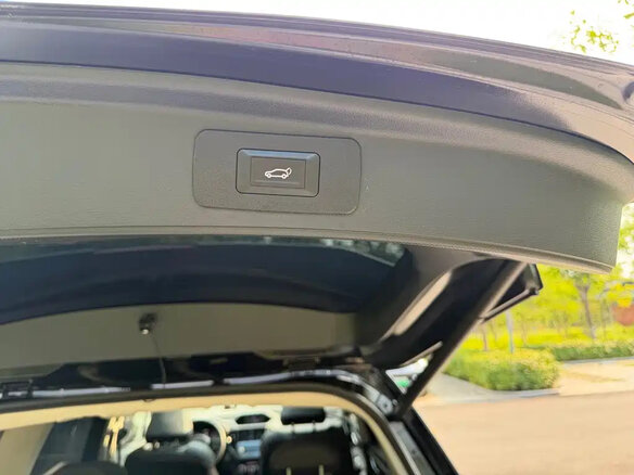 2023 Subaru Forester V Рестайлинг, чёрный, 2700001 рублей - вид 22