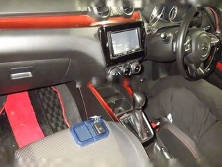 2020 Suzuki Swift V Рестайлинг, жёлтый, 1300000 рублей, вид 5