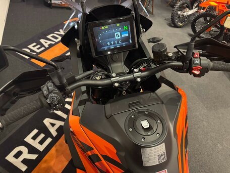 2024 KTM 1290 Super Adventure S, оранжевый, 1899000 рублей, вид 5
