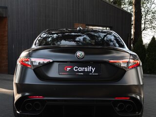 2017 Alfa Romeo Giulia Quadrifoglio II (952), чёрный, 4550000 рублей, вид 5