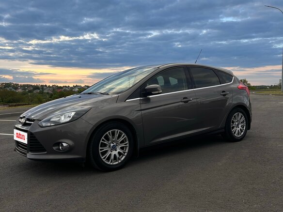 2012 Ford Focus III, серый, 1150000 рублей - вид 3