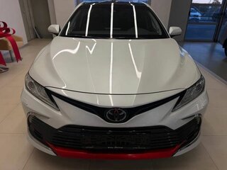 2021 Toyota Camry VIII (XV70) Рестайлинг, белый, 3500000 рублей, вид 2