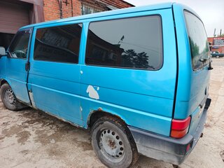 1991 Volkswagen Caravelle T4, зелёный, 475000 рублей, вид 3