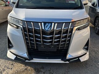 2021 Toyota Alphard III Рестайлинг, белый, 7000000 рублей, вид 5
