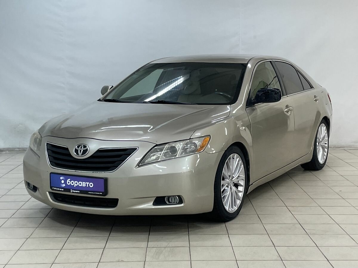 Открыть фотографии: Toyota Camry VI (XV40)