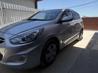 2012 Hyundai Solaris I, серебристый, 1000000 рублей, вид 5