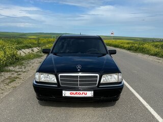 1998 Mercedes-Benz C-Класс 240 I (W202) Рестайлинг, чёрный, 500000 рублей, вид 2