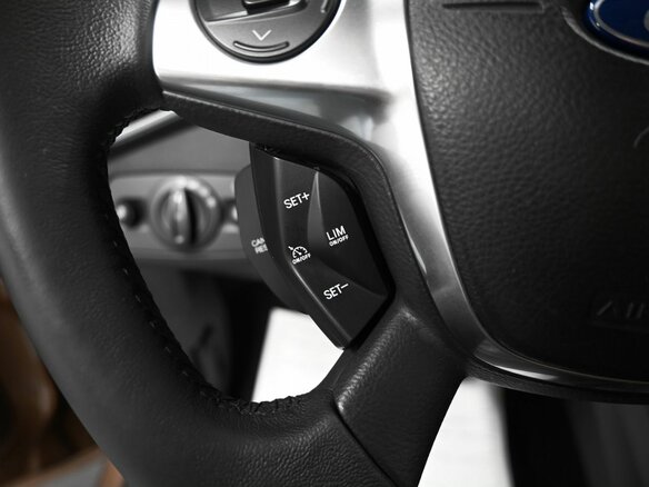 2013 Ford Kuga II, коричневый, 1360000 рублей - вид 17