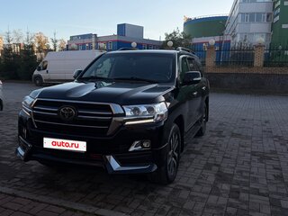 2019 Toyota Land Cruiser 200 Series Рестайлинг 2, чёрный, 7800000 рублей, вид 2