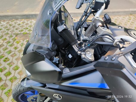 2018 Yamaha MT-09 Tracer (FJ-09), чёрный, 890001 рублей, вид 5