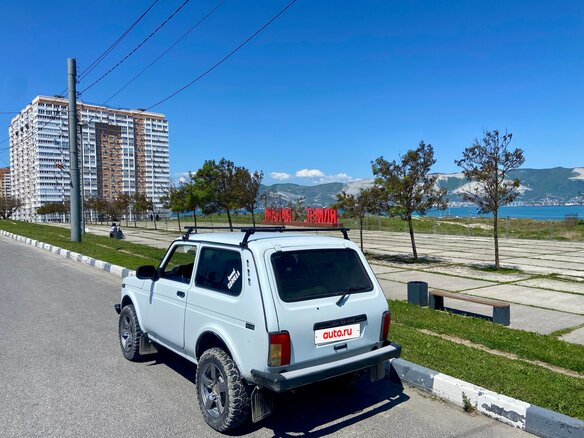2011 Lada (ВАЗ) 2121 (4x4) I Рестайлинг, белый, 400000 рублей - вид 7