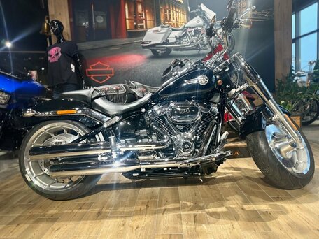 2023 Harley-Davidson Fat Boy, чёрный, 3750000 рублей, вид 1