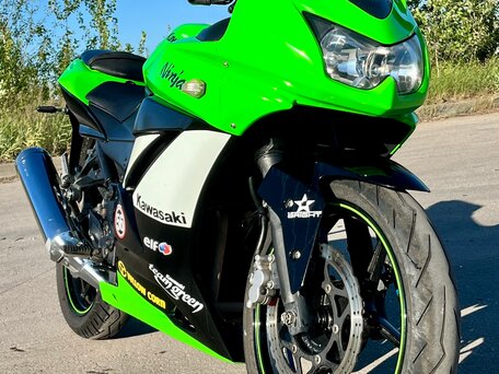 2011 Kawasaki Ninja 250R, зелёный, 225000 рублей, вид 1