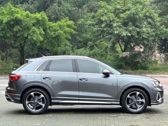 2022 Audi Q3 35 TFSI II (F3), серый - вид 4