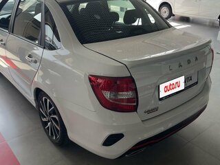 2025 Lada (ВАЗ) Granta Sport I Рестайлинг, белый, 1521000 рублей, вид 2