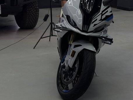 2023 BMW S 1000 RR, белый, 2100000 рублей, вид 2