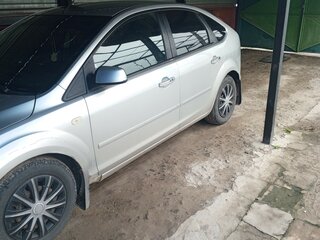 2006 Ford Focus II, серебристый, 390000 рублей, вид 2