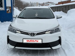 2018 Toyota Corolla XI (E160, E170, E180) Рестайлинг 1, белый, 1760000 рублей, вид 1