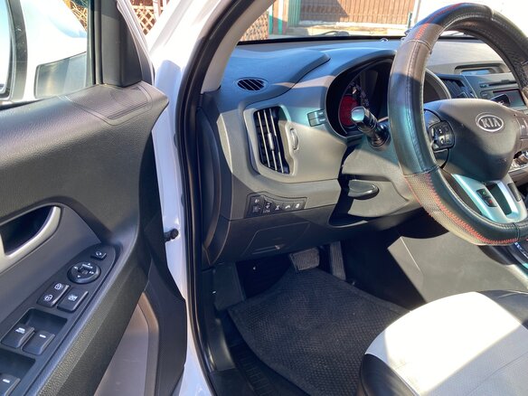 2011 Kia Sportage III, белый, 1250000 рублей - вид 5