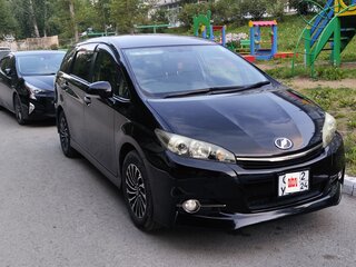 2016 Toyota Wish II Рестайлинг, чёрный, 1890000 рублей, вид 1