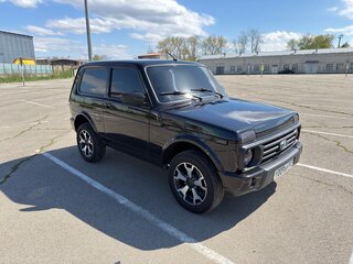2020 Lada (ВАЗ) 2121 (4x4) Urban I Рестайлинг (2020), чёрный, 750000 рублей, вид 3
