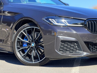 2021 BMW 5 серии 530i xDrive VII (G30/G31/G38) Рестайлинг, серый, 4100000 рублей, вид 2