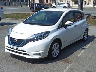 2017 Nissan Note e-Power II Рестайлинг, белый, 815000 рублей, вид 2
