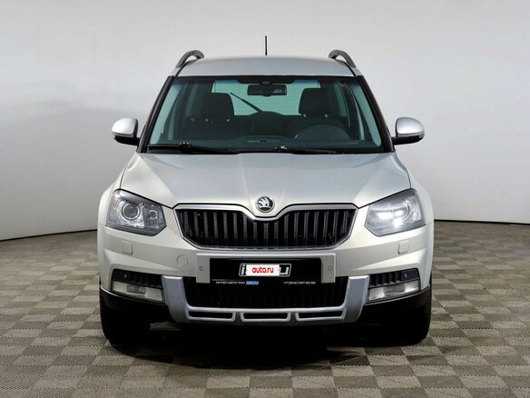 2015 Skoda Yeti I Рестайлинг, серебристый - вид 1