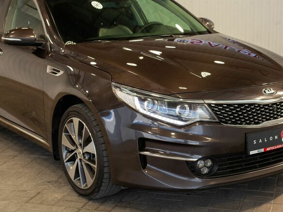 2017 Kia Optima IV, коричневый - вид 8