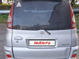 2000 Toyota FunCargo, серый, 290000 рублей, вид 2