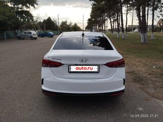 2021 Hyundai Solaris II Рестайлинг, белый, 1400000 рублей, вид 4