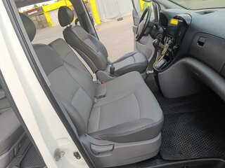 2011 Hyundai Grand Starex I, белый, 1350000 рублей, вид 2
