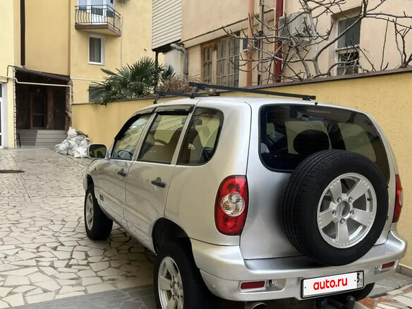 2007 Chevrolet Niva I, серебристый, 390000 рублей - вид 4